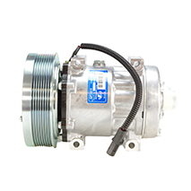 AIR CONDITIONING COMPRESSOR , New Holland, Air conditioning system, components, Components, Compressors, 0005640560, 317008A3, 50478610, 86993463, 87775469, , AIR CONDITIONING COMPRESSOR , 82/9202-199, 0005640560, 317008A3, 50478610, 86993463, 87775469, , 10.36 kg